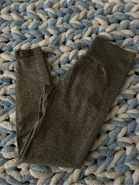 VOYJOY Seamless Scrunch Butt Leggings Gray High Waist Ribbed Gym Yoga Size S